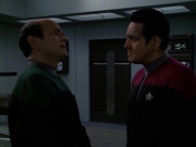 extant_StarTrek_VOY_7x24-RenaissanceMan_0901.jpg