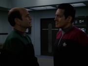 extant_StarTrek_VOY_7x24-RenaissanceMan_0912.jpg