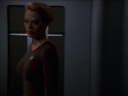 extant_StarTrek_VOY_7x24-RenaissanceMan_0947.jpg