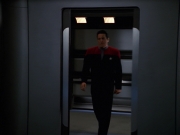 extant_StarTrek_VOY_7x24-RenaissanceMan_0948.jpg