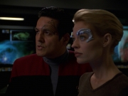 extant_StarTrek_VOY_7x24-RenaissanceMan_0965.jpg