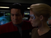 extant_StarTrek_VOY_7x24-RenaissanceMan_0981.jpg