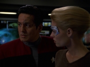 extant_StarTrek_VOY_7x24-RenaissanceMan_0984.jpg