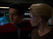 extant_StarTrek_VOY_7x24-RenaissanceMan_0992.jpg
