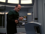 Filename=extant_StarTrek_VOY_7x24-RenaissanceMan_1270.jpg
Filesize=133KiB
Dimensions=1200x900
Date added=Jan 16, 2020 extant_StarTrek_VOY_7x24-RenaissanceMan_1270.jpg