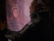 extant_StarTrek_VOY_7x24-RenaissanceMan_1319.jpg