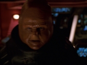 extant_StarTrek_VOY_7x24-RenaissanceMan_1323.jpg