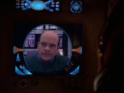 extant_StarTrek_VOY_7x24-RenaissanceMan_1338.jpg