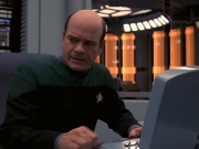 extant_StarTrek_VOY_7x24-RenaissanceMan_1379.jpg