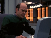 extant_StarTrek_VOY_7x24-RenaissanceMan_1413.jpg