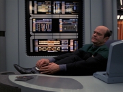 extant_StarTrek_VOY_7x24-RenaissanceMan_1420.jpg