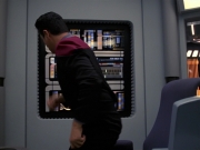extant_StarTrek_VOY_7x24-RenaissanceMan_1430.jpg
