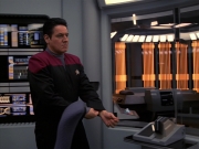 extant_StarTrek_VOY_7x24-RenaissanceMan_1434.jpg
