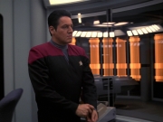 extant_StarTrek_VOY_7x24-RenaissanceMan_1435.jpg