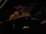 extant_StarTrek_VOY_7x24-RenaissanceMan_1439.jpg