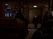 extant_StarTrek_VOY_7x24-RenaissanceMan_1460.jpg