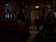 extant_StarTrek_VOY_7x24-RenaissanceMan_1466.jpg