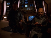 extant_StarTrek_VOY_7x24-RenaissanceMan_1469.jpg
