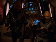 extant_StarTrek_VOY_7x24-RenaissanceMan_1470.jpg