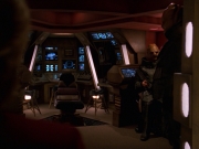 extant_StarTrek_VOY_7x24-RenaissanceMan_1494.jpg
