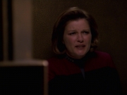 extant_StarTrek_VOY_7x24-RenaissanceMan_1519.jpg