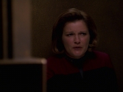 extant_StarTrek_VOY_7x24-RenaissanceMan_1521.jpg