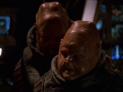 extant_StarTrek_VOY_7x24-RenaissanceMan_1565.jpg
