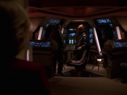 extant_StarTrek_VOY_7x24-RenaissanceMan_1570.jpg