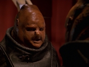 extant_StarTrek_VOY_7x24-RenaissanceMan_1575.jpg