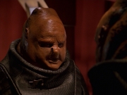extant_StarTrek_VOY_7x24-RenaissanceMan_1586.jpg
