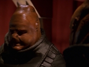 extant_StarTrek_VOY_7x24-RenaissanceMan_1595.jpg