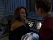 extant_StarTrek_VOY_7x24-RenaissanceMan_1793.jpg