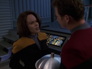 extant_StarTrek_VOY_7x24-RenaissanceMan_1796.jpg