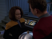 extant_StarTrek_VOY_7x24-RenaissanceMan_1798.jpg