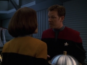 extant_StarTrek_VOY_7x24-RenaissanceMan_1803.jpg