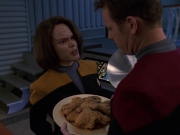 extant_StarTrek_VOY_7x24-RenaissanceMan_1811.jpg