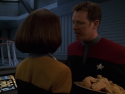 extant_StarTrek_VOY_7x24-RenaissanceMan_1820.jpg