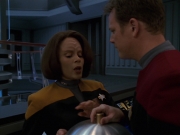 extant_StarTrek_VOY_7x24-RenaissanceMan_1831.jpg