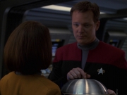 extant_StarTrek_VOY_7x24-RenaissanceMan_1837.jpg