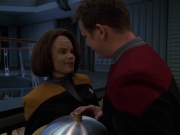 extant_StarTrek_VOY_7x24-RenaissanceMan_1846.jpg