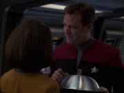 extant_StarTrek_VOY_7x24-RenaissanceMan_1848.jpg