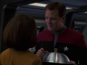 extant_StarTrek_VOY_7x24-RenaissanceMan_1849.jpg