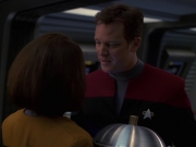 extant_StarTrek_VOY_7x24-RenaissanceMan_1855.jpg