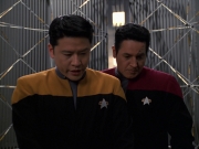 extant_StarTrek_VOY_7x24-RenaissanceMan_1962.jpg