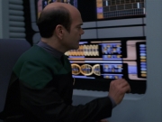Filename=extant_StarTrek_VOY_7x24-RenaissanceMan_2028.jpg
Filesize=141KiB
Dimensions=1200x900
Date added=Jan 16, 2020 extant_StarTrek_VOY_7x24-RenaissanceMan_2028.jpg