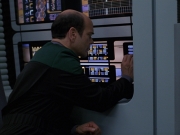 extant_StarTrek_VOY_7x24-RenaissanceMan_2030.jpg