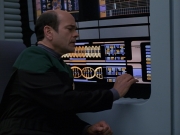 Filename=extant_StarTrek_VOY_7x24-RenaissanceMan_2033.jpg
Filesize=151KiB
Dimensions=1200x900
Date added=Jan 16, 2020 extant_StarTrek_VOY_7x24-RenaissanceMan_2033.jpg
