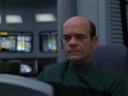 extant_StarTrek_VOY_7x24-RenaissanceMan_2066.jpg