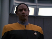 extant_StarTrek_VOY_7x24-RenaissanceMan_2089.jpg