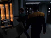 extant_StarTrek_VOY_7x24-RenaissanceMan_2104.jpg